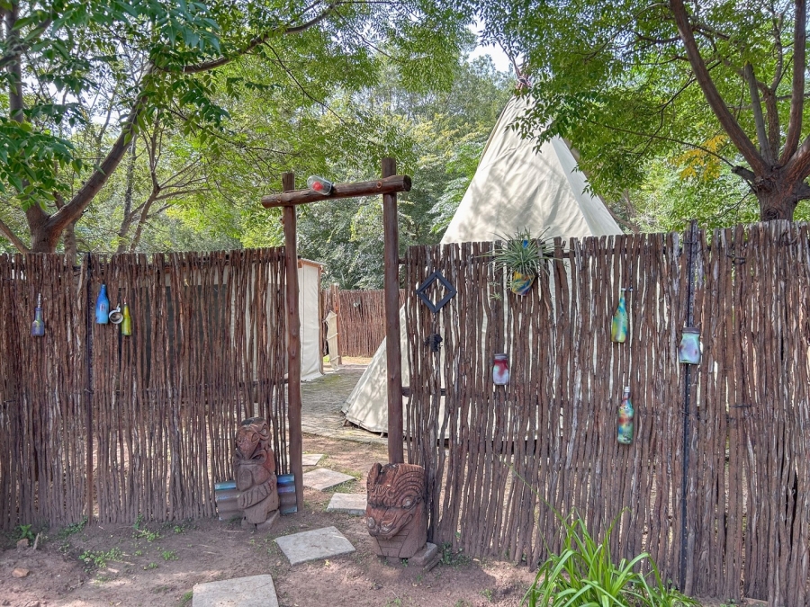 Commercial Property for Sale in Lindequesdrif North West